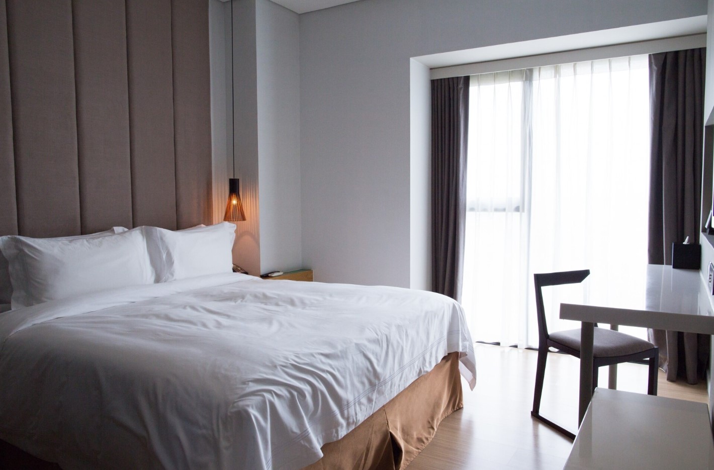 calm-retreat-lounge
